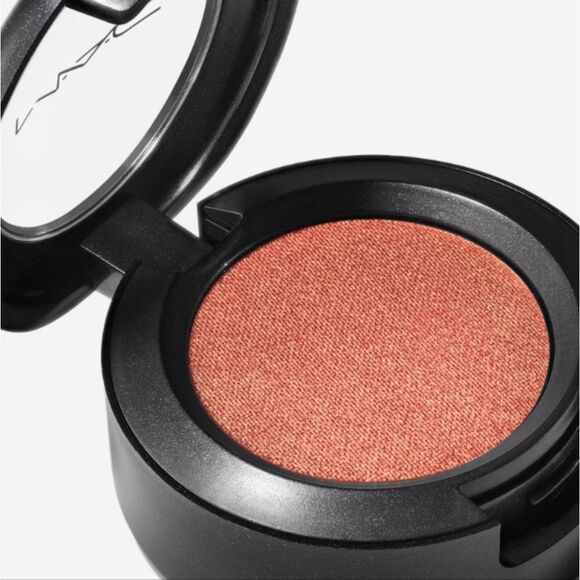 Mac Cosmetics Veluxe Pearl Eyeshadow - Picture 8 of 9